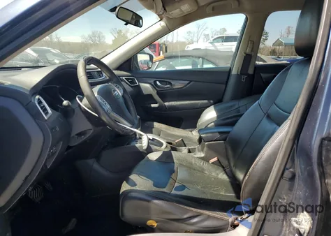 2015 Nissan Rogue S z USA, uszkodzony, nr VIN 5N1AT2MTXFC832461